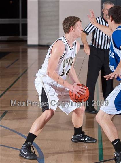 Thumbnail 3 in Temescal Canyon vs Westview (MaxPreps Holiday Classic) photogallery.