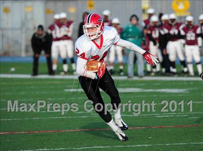 Thumbnail 2 in New Canaan vs. Windsor (CIAC Class L Semifinal) photogallery.