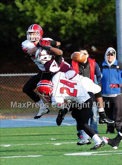 Thumbnail 1 in New Canaan vs. Windsor (CIAC Class L Semifinal) photogallery.
