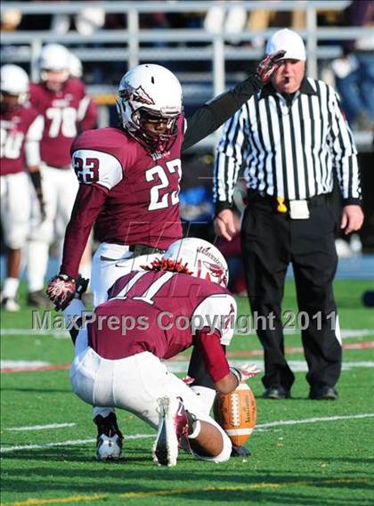 Thumbnail 3 in New Canaan vs. Windsor (CIAC Class L Semifinal) photogallery.