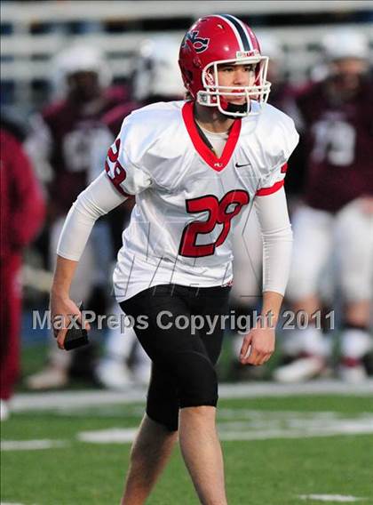 Thumbnail 3 in New Canaan vs. Windsor (CIAC Class L Semifinal) photogallery.