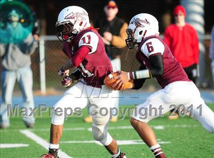 Thumbnail 2 in New Canaan vs. Windsor (CIAC Class L Semifinal) photogallery.
