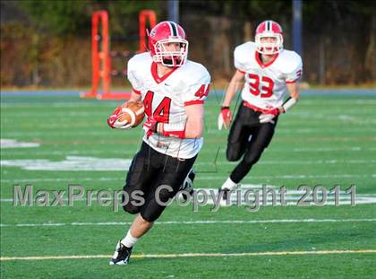 Thumbnail 3 in New Canaan vs. Windsor (CIAC Class L Semifinal) photogallery.