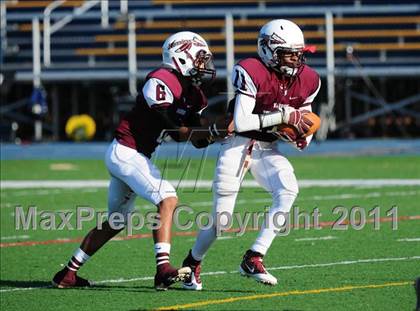 Thumbnail 3 in New Canaan vs. Windsor (CIAC Class L Semifinal) photogallery.