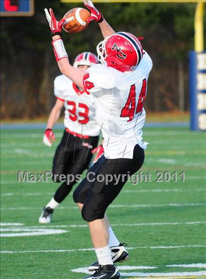 Thumbnail 1 in New Canaan vs. Windsor (CIAC Class L Semifinal) photogallery.