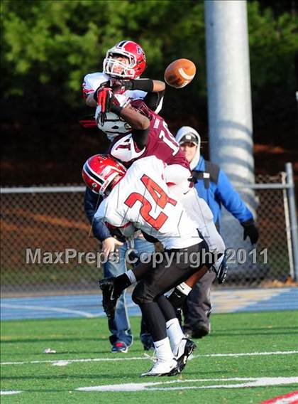 Thumbnail 3 in New Canaan vs. Windsor (CIAC Class L Semifinal) photogallery.