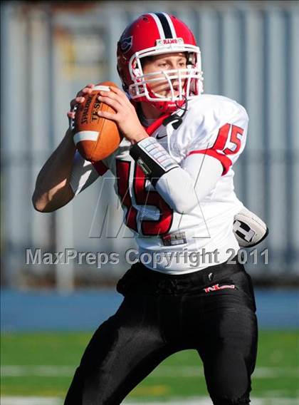 Thumbnail 1 in New Canaan vs. Windsor (CIAC Class L Semifinal) photogallery.