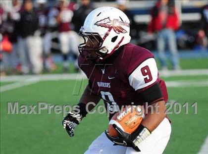 Thumbnail 2 in New Canaan vs. Windsor (CIAC Class L Semifinal) photogallery.