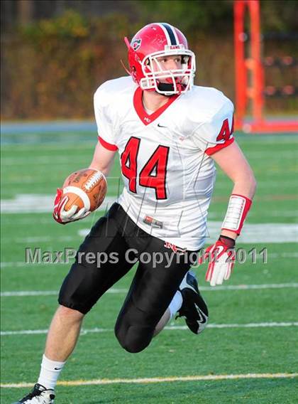 Thumbnail 2 in New Canaan vs. Windsor (CIAC Class L Semifinal) photogallery.