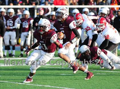 Thumbnail 3 in New Canaan vs. Windsor (CIAC Class L Semifinal) photogallery.