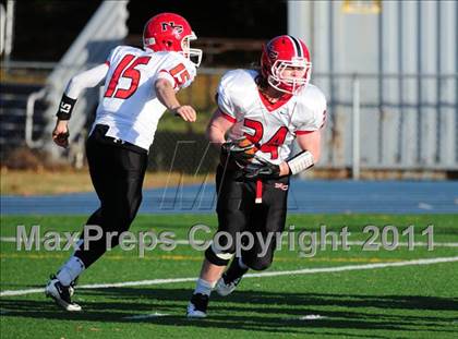Thumbnail 2 in New Canaan vs. Windsor (CIAC Class L Semifinal) photogallery.