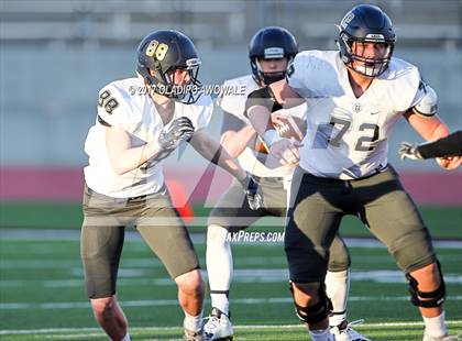 Thumbnail 2 in Longview vs. Dallas Jesuit (UIL 6A Area Playoff) photogallery.