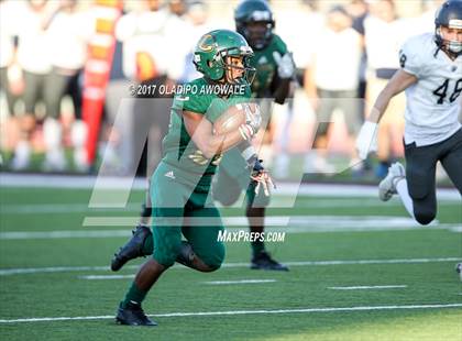 Thumbnail 1 in Longview vs. Dallas Jesuit (UIL 6A Area Playoff) photogallery.