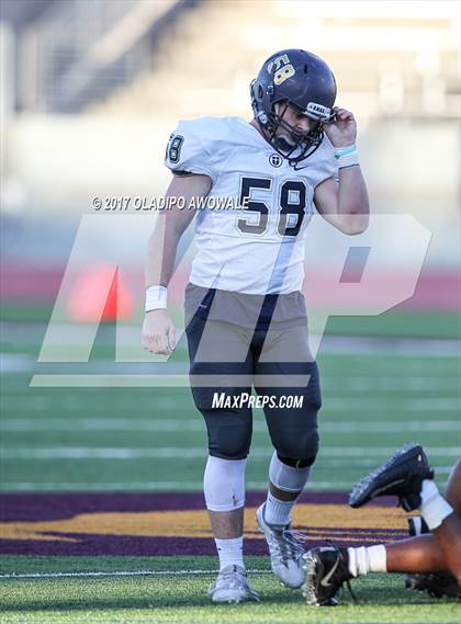 Thumbnail 1 in Longview vs. Dallas Jesuit (UIL 6A Area Playoff) photogallery.