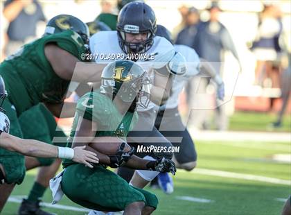 Thumbnail 2 in Longview vs. Dallas Jesuit (UIL 6A Area Playoff) photogallery.