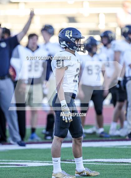 Thumbnail 3 in Longview vs. Dallas Jesuit (UIL 6A Area Playoff) photogallery.