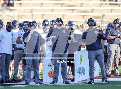 Thumbnail 2 in Longview vs. Dallas Jesuit (UIL 6A Area Playoff) photogallery.