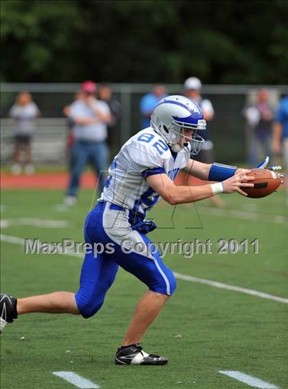 Thumbnail 3 in Ludlowe @ Darien photogallery.