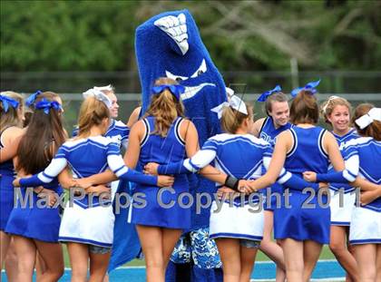 Thumbnail 3 in Ludlowe @ Darien photogallery.