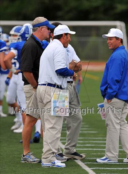 Thumbnail 3 in Ludlowe @ Darien photogallery.