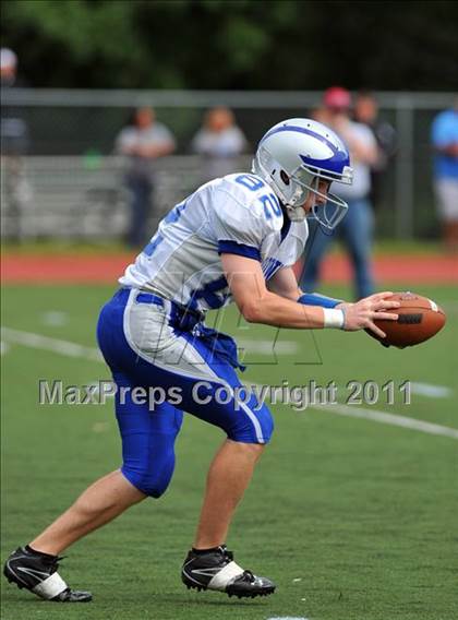 Thumbnail 2 in Ludlowe @ Darien photogallery.
