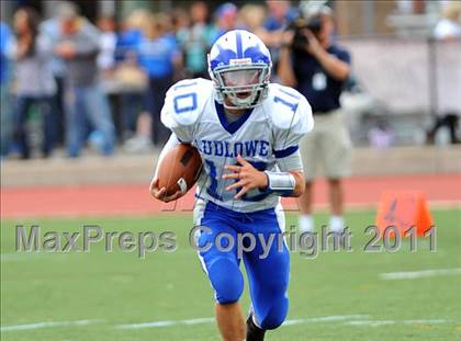 Thumbnail 3 in Ludlowe @ Darien photogallery.