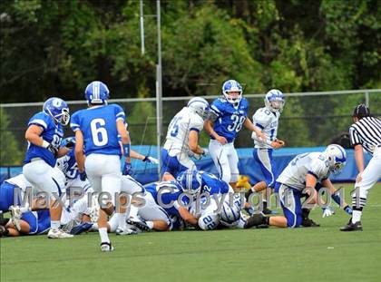 Thumbnail 2 in Ludlowe @ Darien photogallery.