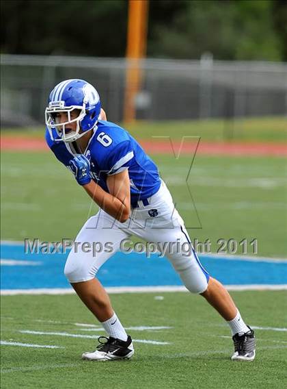 Thumbnail 2 in Ludlowe @ Darien photogallery.