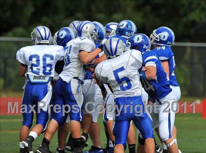 Thumbnail 1 in Ludlowe @ Darien photogallery.