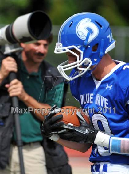 Thumbnail 3 in Ludlowe @ Darien photogallery.