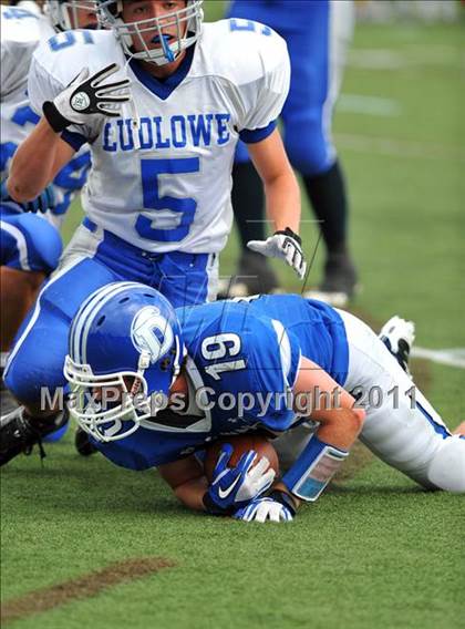 Thumbnail 2 in Ludlowe @ Darien photogallery.