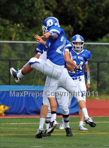 Thumbnail 1 in Ludlowe @ Darien photogallery.