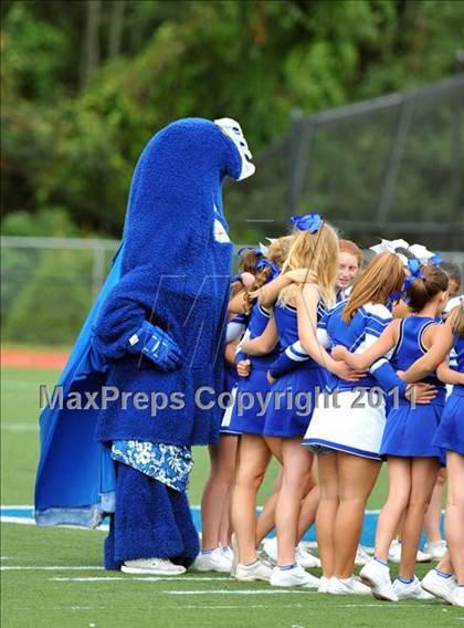 Thumbnail 2 in Ludlowe @ Darien photogallery.