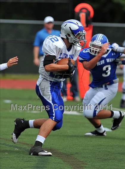 Thumbnail 2 in Ludlowe @ Darien photogallery.