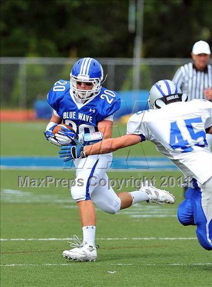 Thumbnail 1 in Ludlowe @ Darien photogallery.