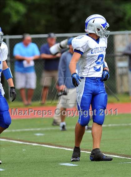 Thumbnail 3 in Ludlowe @ Darien photogallery.