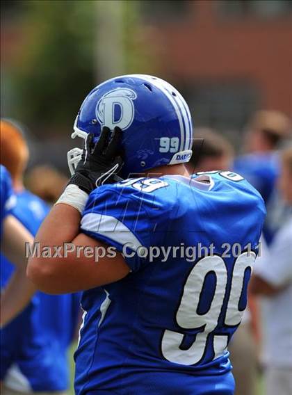 Thumbnail 1 in Ludlowe @ Darien photogallery.