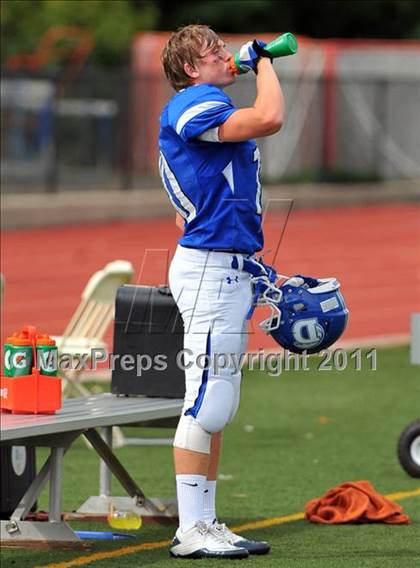 Thumbnail 2 in Ludlowe @ Darien photogallery.