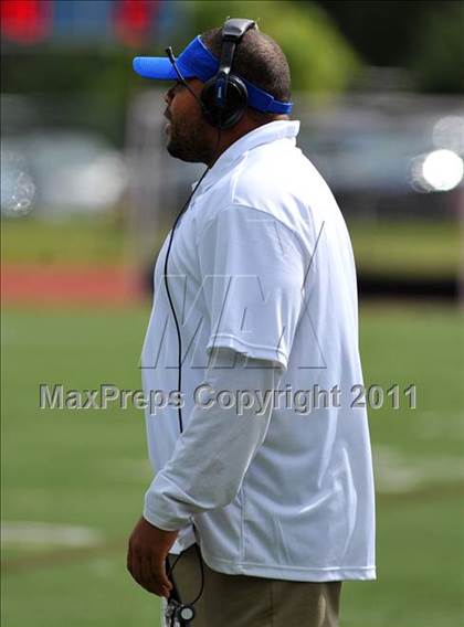 Thumbnail 1 in Ludlowe @ Darien photogallery.
