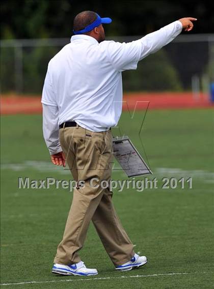 Thumbnail 3 in Ludlowe @ Darien photogallery.
