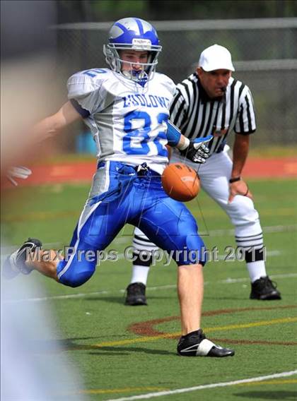 Thumbnail 2 in Ludlowe @ Darien photogallery.
