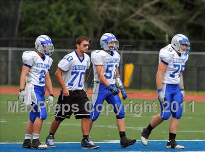 Thumbnail 1 in Ludlowe @ Darien photogallery.