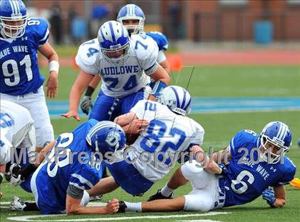 Thumbnail 3 in Ludlowe @ Darien photogallery.