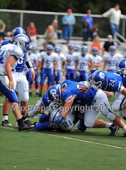 Thumbnail 3 in Ludlowe @ Darien photogallery.
