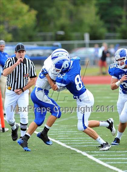 Thumbnail 1 in Ludlowe @ Darien photogallery.