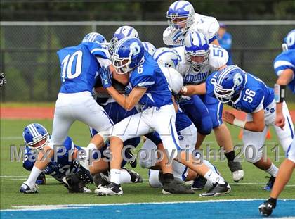 Thumbnail 1 in Ludlowe @ Darien photogallery.
