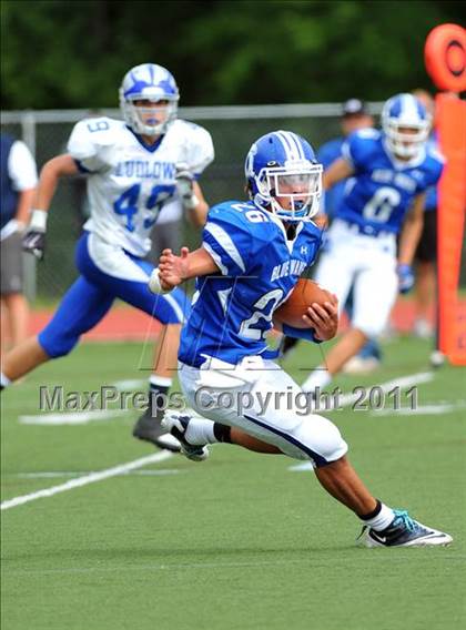 Thumbnail 1 in Ludlowe @ Darien photogallery.
