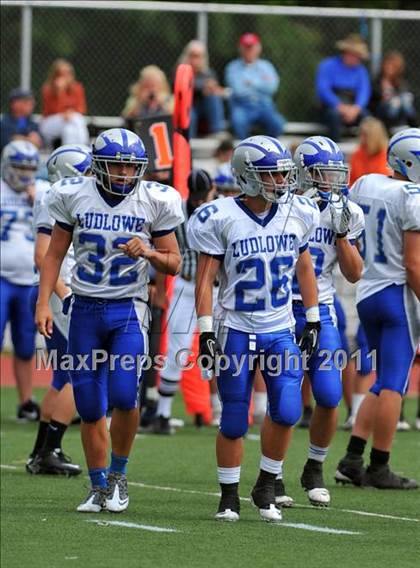 Thumbnail 3 in Ludlowe @ Darien photogallery.