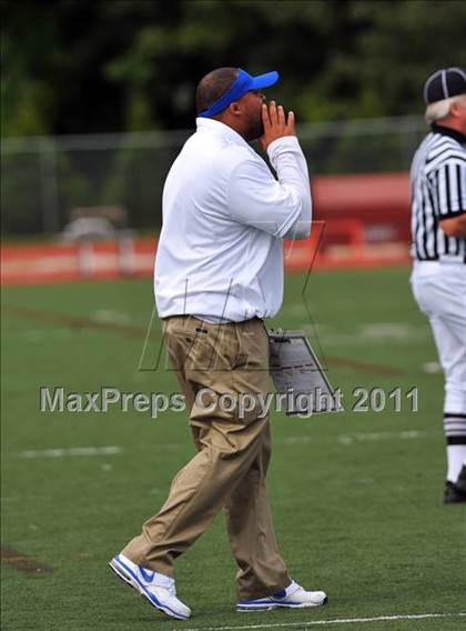 Thumbnail 3 in Ludlowe @ Darien photogallery.
