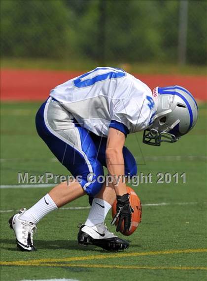 Thumbnail 3 in Ludlowe @ Darien photogallery.